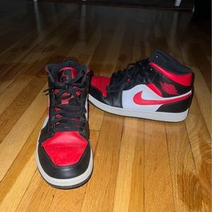 AIR Jordan 1 Retro Mid